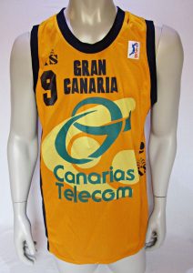 Club Baloncesto Gran Canaria – Claret 1999 – 2000 home jersey