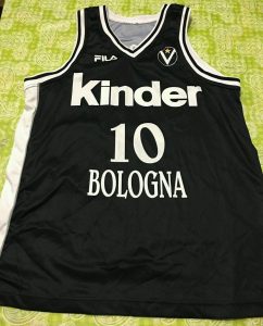 Virtus Bologna 1996 – 1997 away jersey KINDER