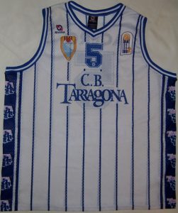 Basquet Tarragona 2000 – 2001 Home kit