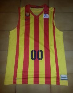 Barcelona 2013-14 away senyera kit