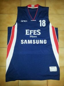 Anadolu Efes 2008-09 Home kit