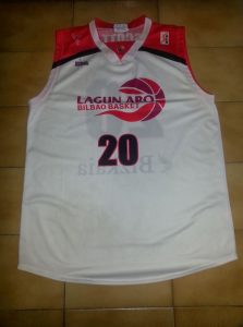 Bilbao Basket 2004 – 2005 away kit