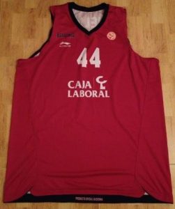 Caja Laboral Vitoria 2011 -12 away kit