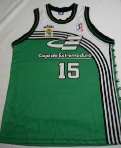 caceres-club-baloncesto-1996-97-245x300.jpg