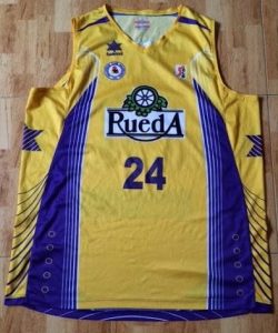 Blancos de Rueda Valladolid 2010 -11 away jersey