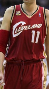 Cleveland Cavaliers 2009 -10 away jersey
