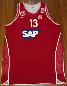 Olympiacos 2003 -04 away jersey