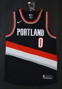 Portland Trail Blazers 2017 -18 icon jersey