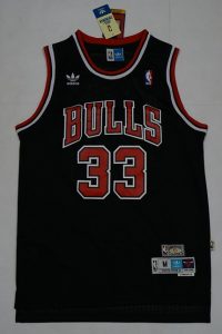 Chicago Bulls 1995 -96 alternate jersey