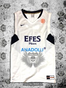 Anadolu Efes S.K. 2010 – 2011 Away kit